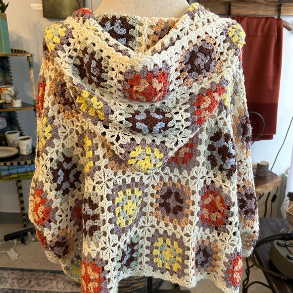 POL Crochet Granny Square Hooded Sweater - Cream with Multicolor Squares Boho - Picture 3 of 5